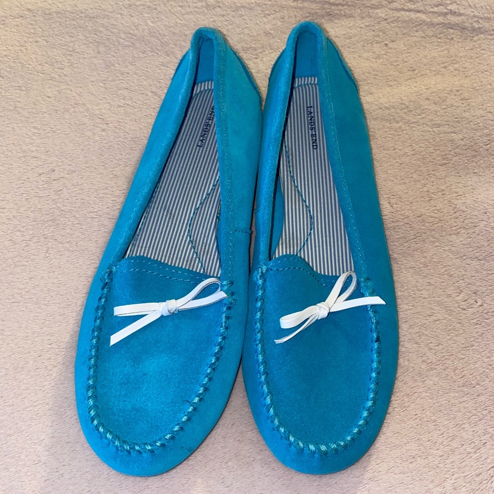 Lands’ End Unisex Turquoise Moccasins in Size 10